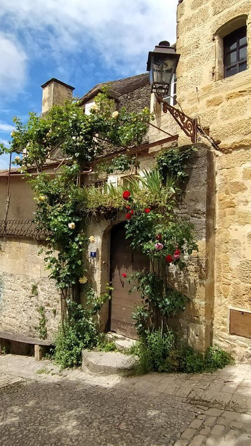 Les Appartements De Bacchus Sarlat Exterior foto
